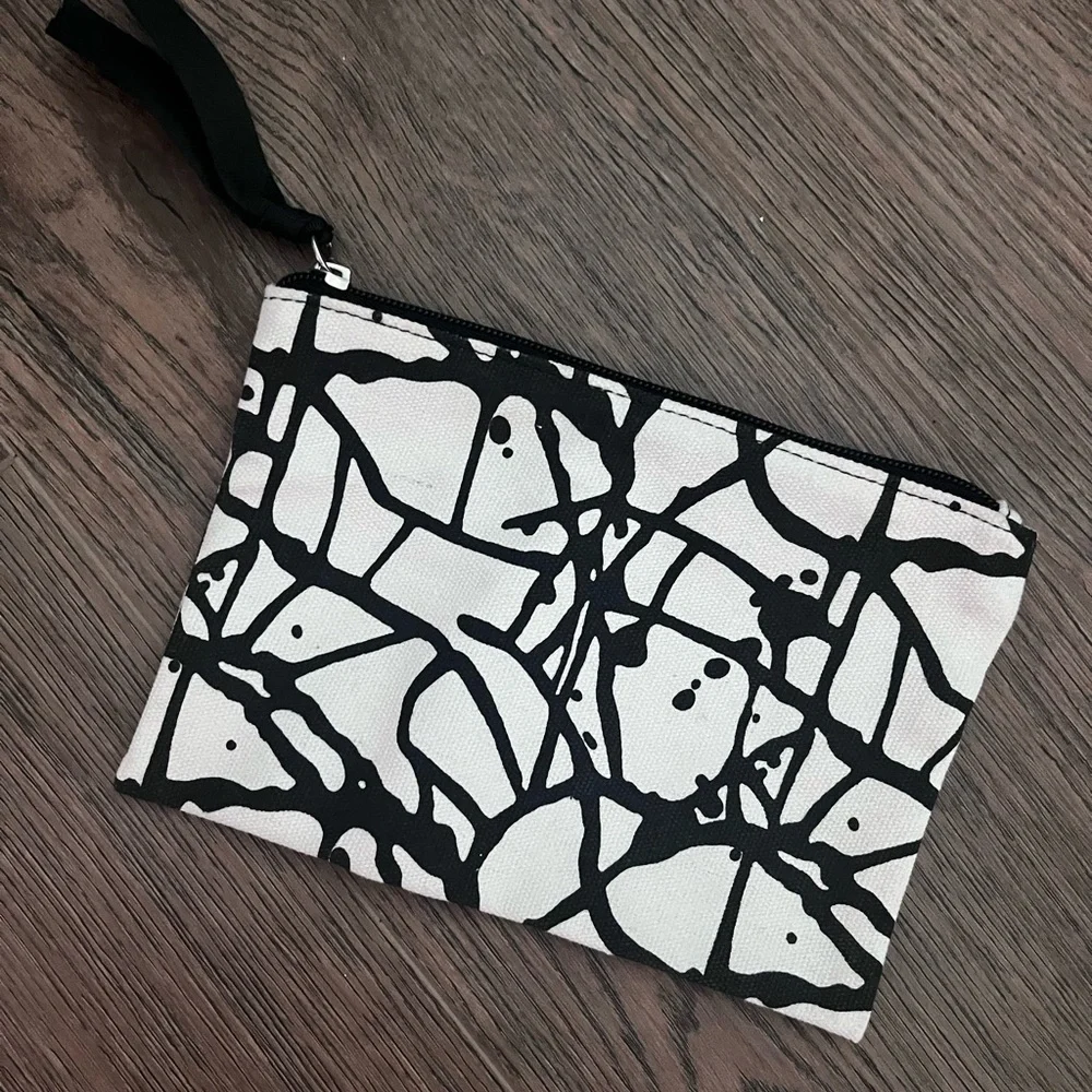 Wristlets - Picture 7 of 8